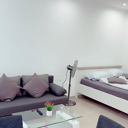 Queen Apartment 4P Wl Vienna Exterior photo