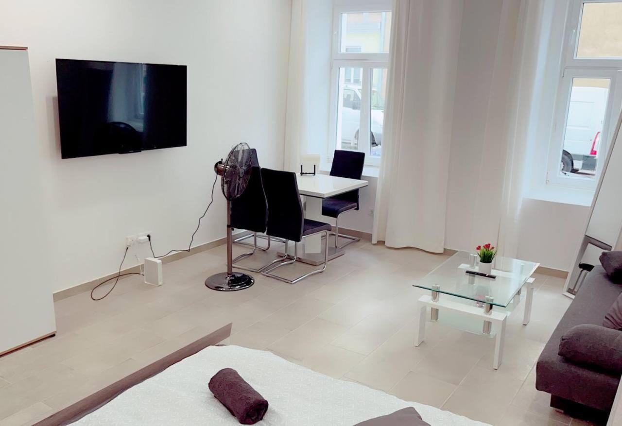 Queen Apartment 4P Wl Vienna Exterior photo