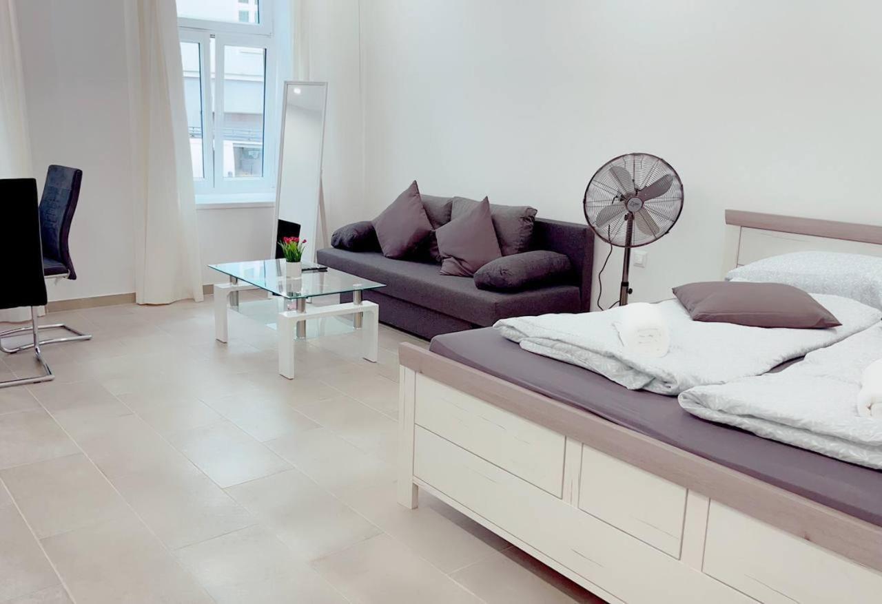 Queen Apartment 4P Wl Vienna Exterior photo