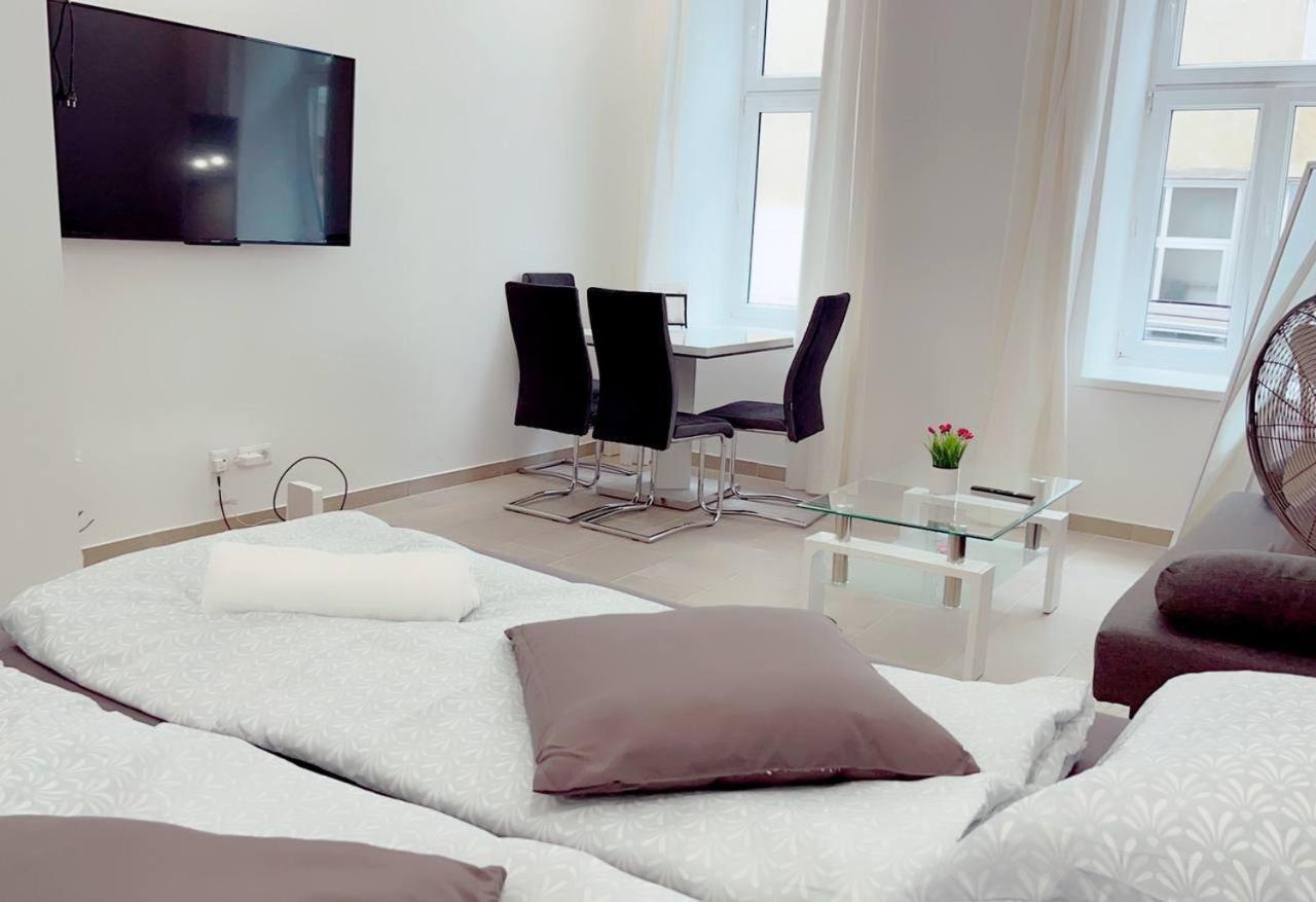 Queen Apartment 4P Wl Vienna Exterior photo